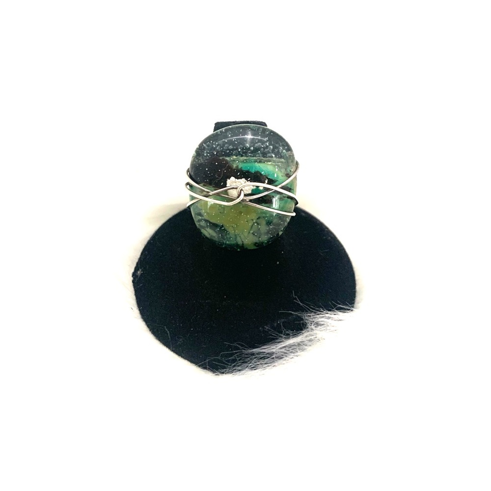 Handmade Sterling Silver and Green Glass ring S 7 - Picture 2 of 6